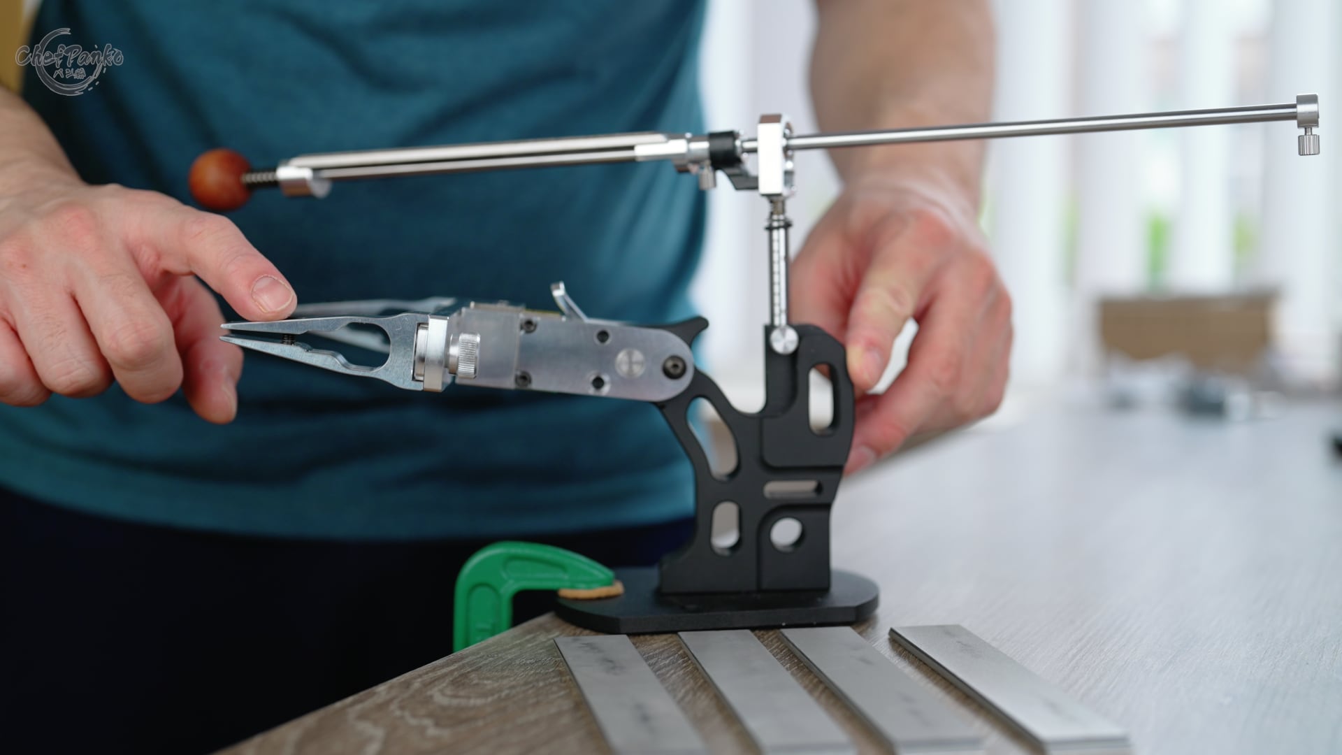 TSPROF Pioneer Guided Sharpening System An In-Depth Review - ChefPanko